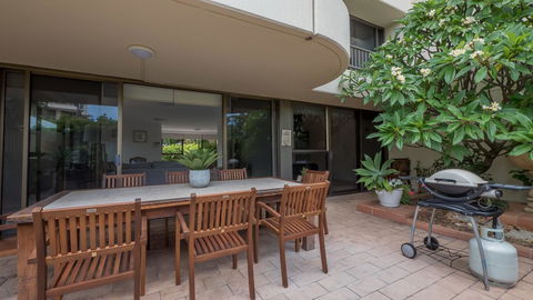 Norfolk Luxury Beachfront Apartments - Kingaroy Accommodation 22