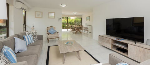Norfolk Luxury Beachfront Apartments - Kingaroy Accommodation 10