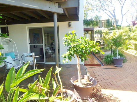 Private Guest Suite High On Currumbin Hill - Kingaroy Accommodation 25