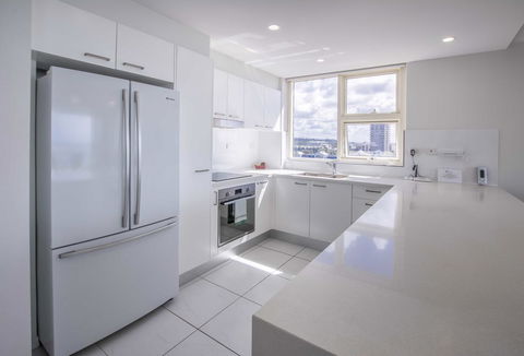 84 The Spit Holiday Apartments - Kingaroy Accommodation 7
