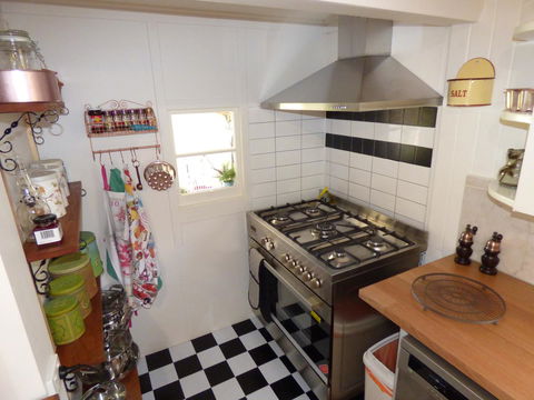 Lilly Pilly House - Kingaroy Accommodation 8