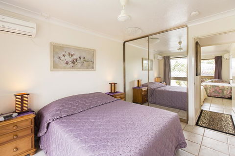 Marcol Place Holiday Apartments - Kingaroy Accommodation 9