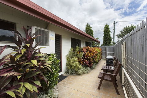 Marcol Place Holiday Apartments - Kingaroy Accommodation 8