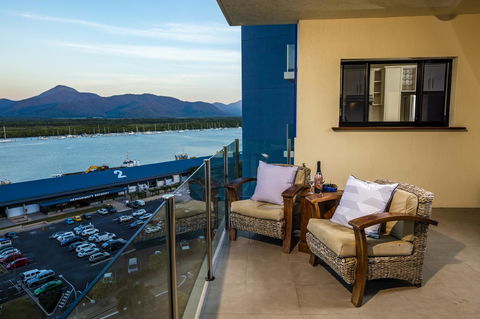 Jack And Newell Holiday Apartments - Kingaroy Accommodation 43