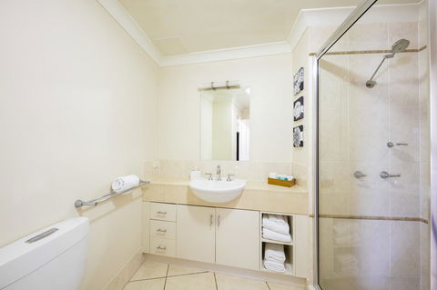 Jack And Newell Holiday Apartments - Kingaroy Accommodation 40