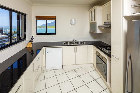 Jack And Newell Holiday Apartments - Kingaroy Accommodation 34