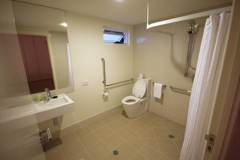 Domain Serviced Apartments - Kingaroy Accommodation 13