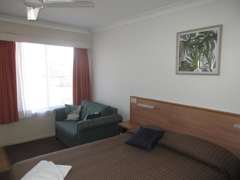 Riviera On Ruthven - Kingaroy Accommodation 10