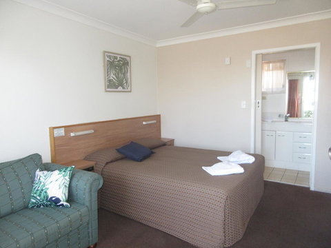 Riviera On Ruthven - Kingaroy Accommodation 9