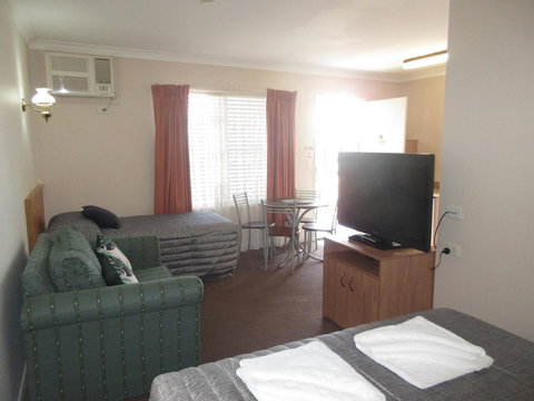 Riviera On Ruthven - Kingaroy Accommodation 4