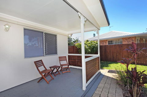 6 Botany Court Marcoola Beach - Pet Friendly 500 Bond - Kingaroy Accommodation 5