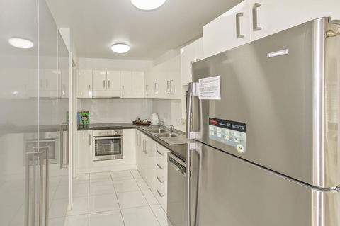 Rimini Holiday Apartments - Kingaroy Accommodation 11
