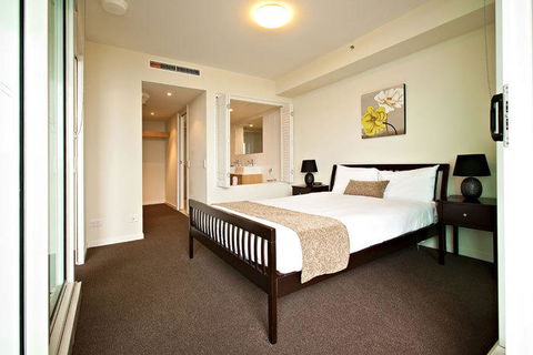 Lanai Riverside Apartments - Kingaroy Accommodation 8