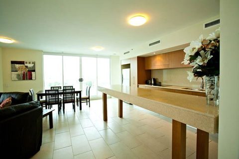 Lanai Riverside Apartments - Kingaroy Accommodation 9