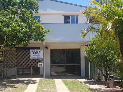 Highland House - Kingaroy Accommodation 3