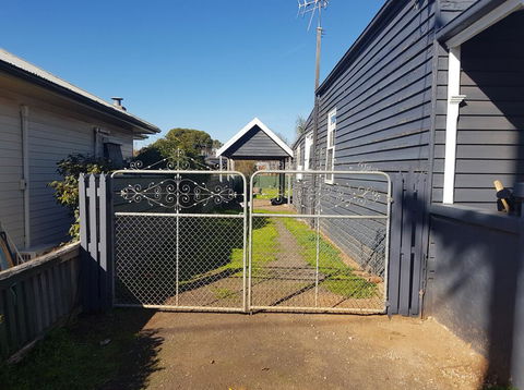 Welcome Stranger Cottage - Kingaroy Accommodation 2
