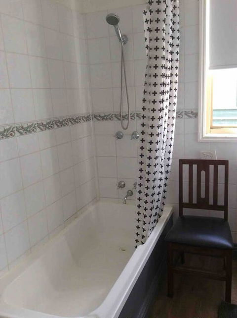 Welcome Stranger Cottage - Kingaroy Accommodation 3