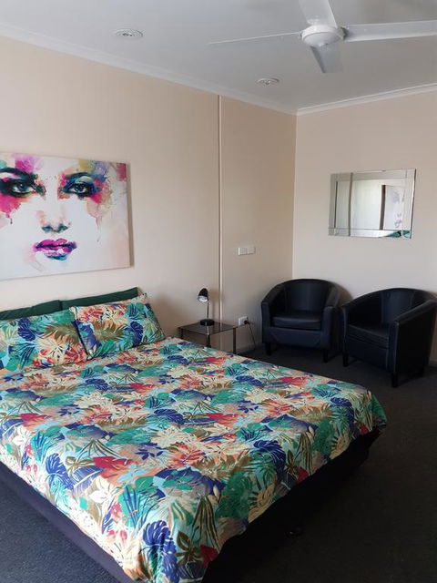 Wentworth Central Motor Inn - Kingaroy Accommodation 3