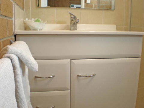 White Lanterns Motel - Kingaroy Accommodation 2