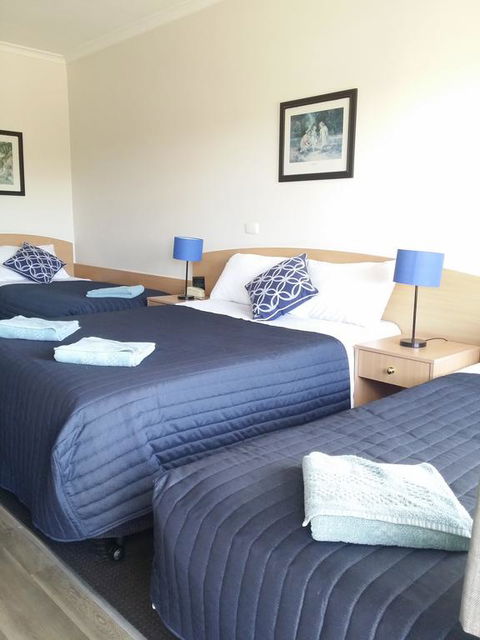 White Manor Motel - Kingaroy Accommodation 3