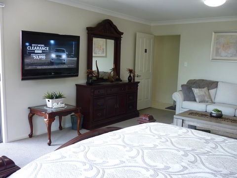 Willowbank Drive Bed & Breakfast - Kingaroy Accommodation 1