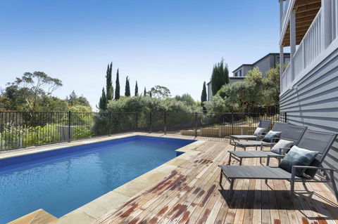 WINDSPRAY - MOUNT MARTHA - Kingaroy Accommodation 0