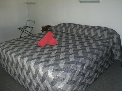 Winton Outback Motel - Kingaroy Accommodation 2