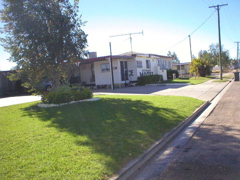 Winton Outback Motel - Kingaroy Accommodation 1