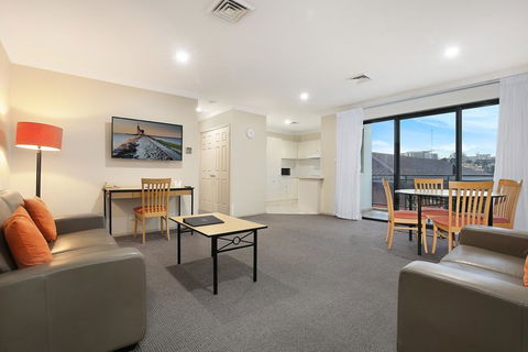 Wollongong Serviced Apartments - Kingaroy Accommodation 3