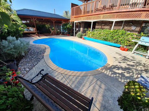 Wonderland Retreat - Kingaroy Accommodation 0