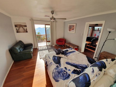 Wonderland Retreat - Kingaroy Accommodation 1