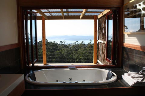 Woodbridge Hill Hideaway - Kingaroy Accommodation 0