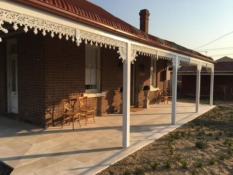 Woodstock Cottage - Kingaroy Accommodation 3