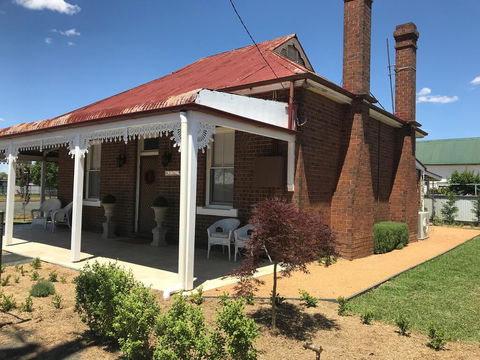 Woodstock Cottage - Kingaroy Accommodation 2