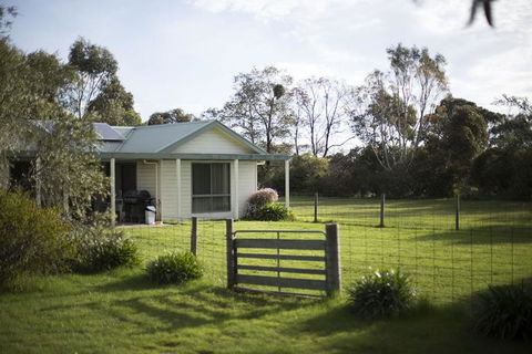 Woongara Cottage - Pet Friendly Country Retreat - Kingaroy Accommodation 0