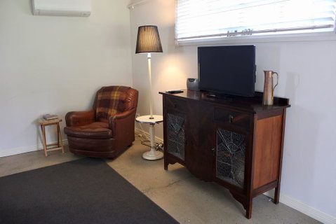 Wormwood Studio - Kingaroy Accommodation 2