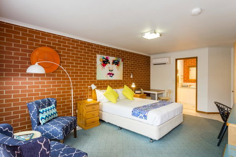 Yackandandah Motor Inn - Kingaroy Accommodation 1