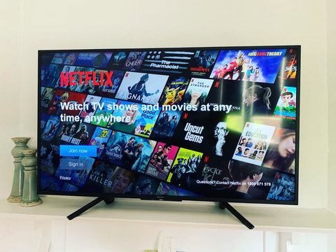 Yellow Door House Adelong - Kingaroy Accommodation 0