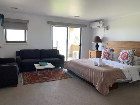 Yes Home - Kingaroy Accommodation 0