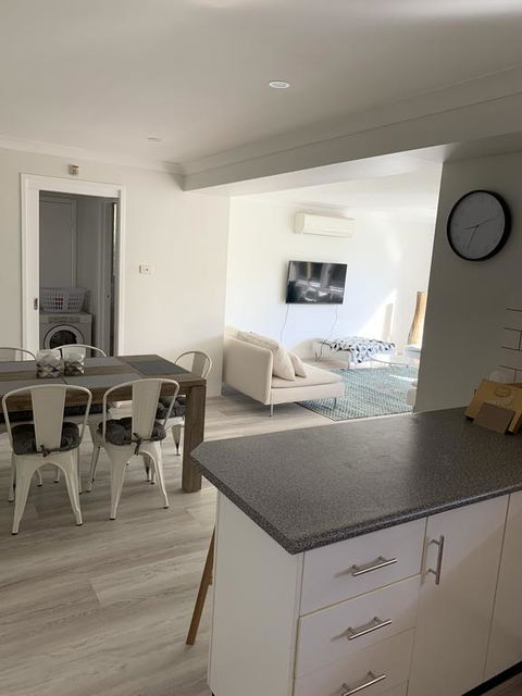 York Cosy Stays - Kingaroy Accommodation 1