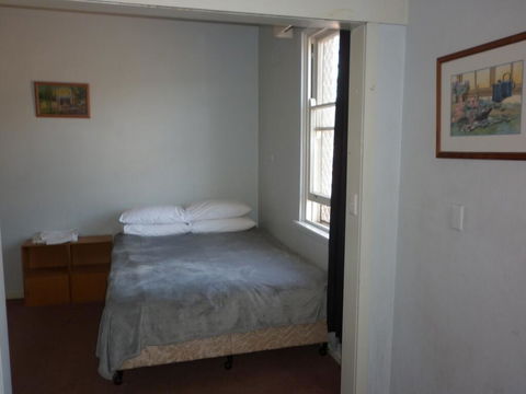 Young Budget Accommodation - Kingaroy Accommodation 0