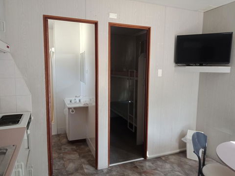 Young Caravan Park - Kingaroy Accommodation 1