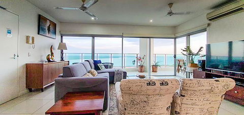 ZEN BY THE WATER - Darwin Premier Retreat - Kingaroy Accommodation 3