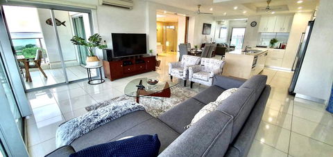 ZEN BY THE WATER - Darwin Premier Retreat - Kingaroy Accommodation 1