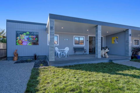 Zoo Villas : Villa Zebra - Central Wynyard - Kingaroy Accommodation 1