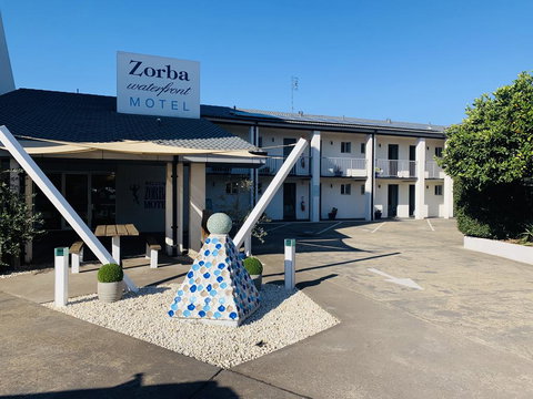 Zorba Waterfront Motel - Kingaroy Accommodation 0