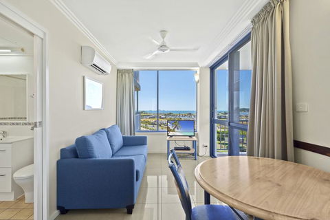 AirliediseNO Hills5min Walk 2 Port Of Airlie/Ferry TerminalWiFiNetflix - Kingaroy Accommodation 3