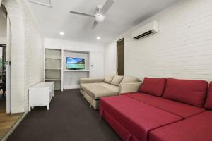 Coongarra Esplanade 41 Lakeshores - Kingaroy Accommodation 6