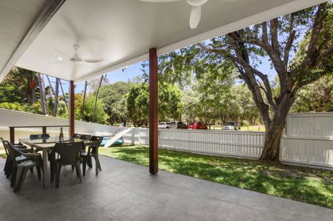Coongarra Esplanade 41 Lakeshores - Kingaroy Accommodation 1