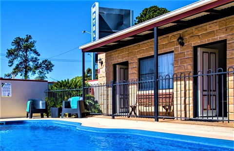 Ascot Lodge Motor Inn - Kingaroy Accommodation 1